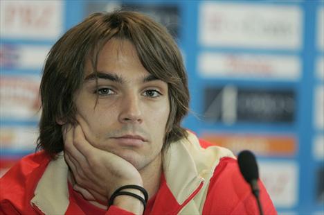 http://www.hercegovina.info/img/repository/2010/01/web_image/niko-kranjcar-ponovo-medju-najvecim-nogometnim-izdajicama.jpg