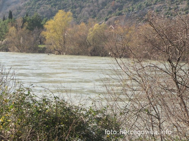 Neretva, poplave, HGSS, Neretva, potraga, Mostar, gss