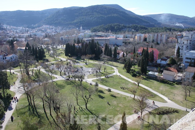 urbicid, Mostar, gradsko vijeće, arhitekt, dr. sc. Borislav Puljić., parkovi, Ratne rane, zelene površine