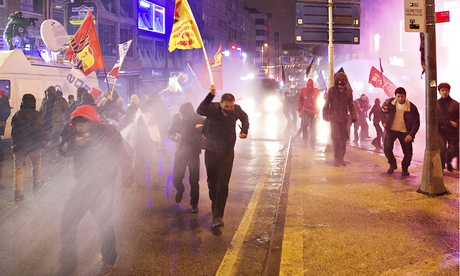 nogomet, navijački neredi, Istanbul, Englezi, na trgu Taksim