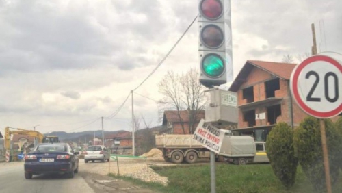 hit, Bosna, semafor