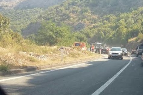U teškoj prometnoj nesreći poginula dva državljanina BiH