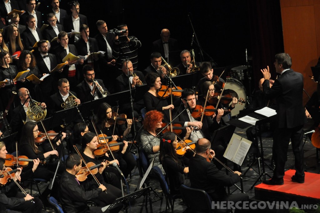 mostarska Simfonija, Don Dragan Filipović, Mostar
