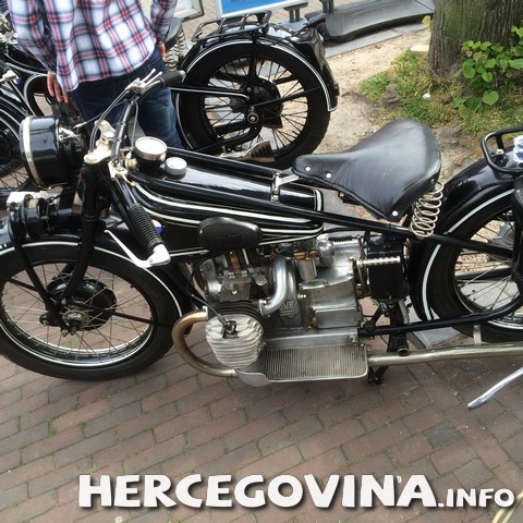 Auto-Moto > Motocikli Auto-Moto > Motocikli