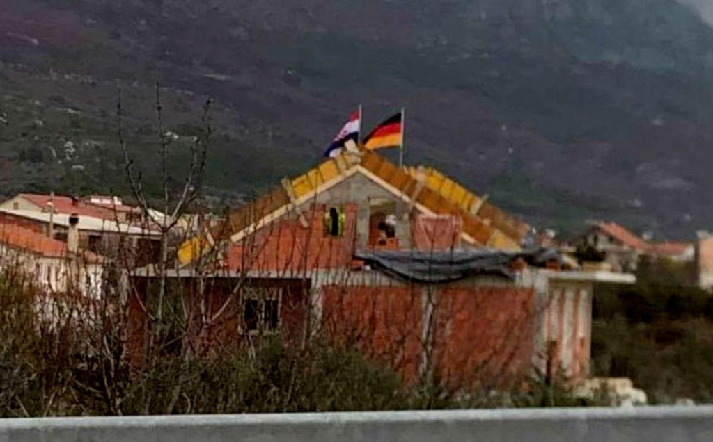kuća, krov, zastava, Dalmacija