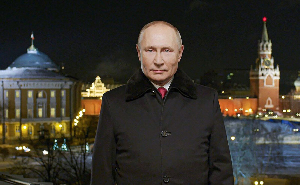 Vladimir Putin u kaputu