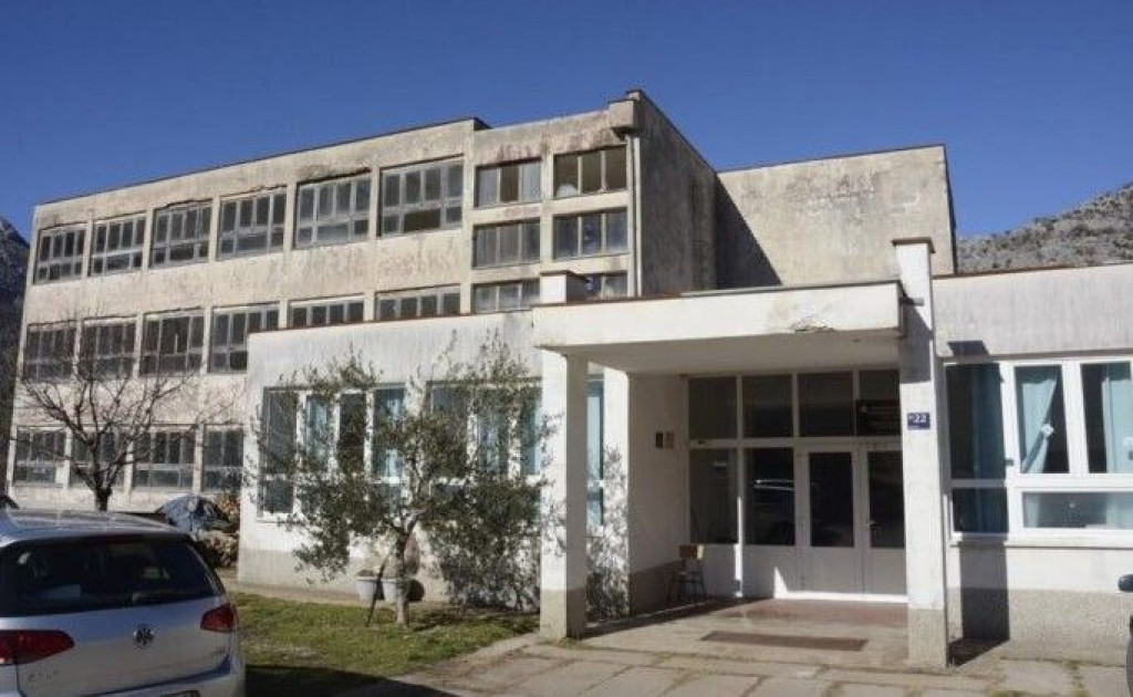 Osnovna škola Hutovo