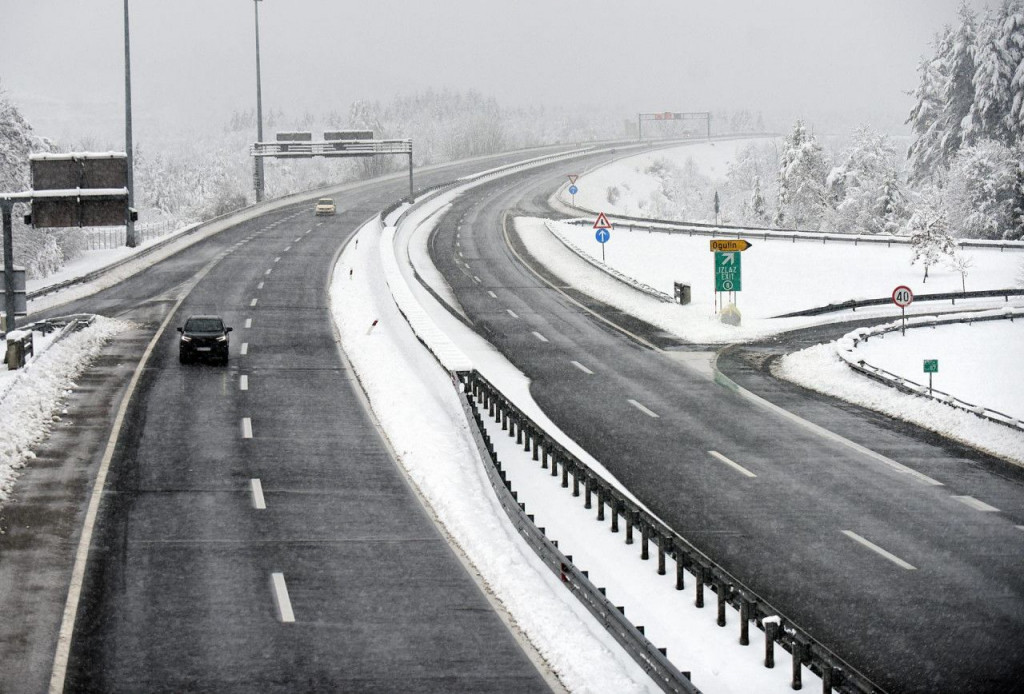Autocesta A1 snijeg