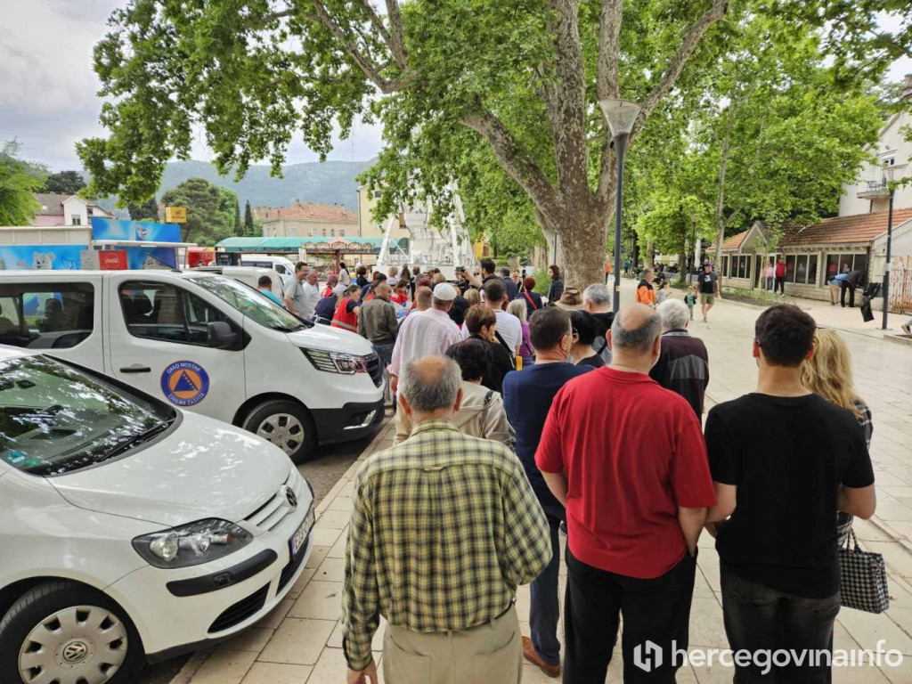 Praznik rada i dijeljenje graha u Mostaru