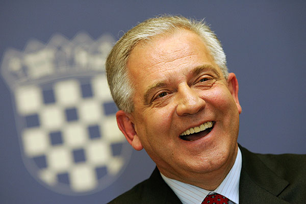 Ivo Sanader, HDZ, Jadranka Kosor, Ivo Sanader, Mladen Barišić, HDZ, Ivo Sanader, sabor, prisega, Ivo Sanader, Ivo Sanader, korupcija, Ivo Sanader, izručenje, Ivo Sanader, Ivo Sanader, Ivo Sanader, jamčevina, sloboda, Ivo Sanader, pritvor, sloboda, Ivo Sanader, Radimir Čačić, Ivo Sanader, presuda, Ivo Sanader, suđenje, bolnica, problemi sa srcem, sloboda, Ivo Sanader, Ustavni sud RH