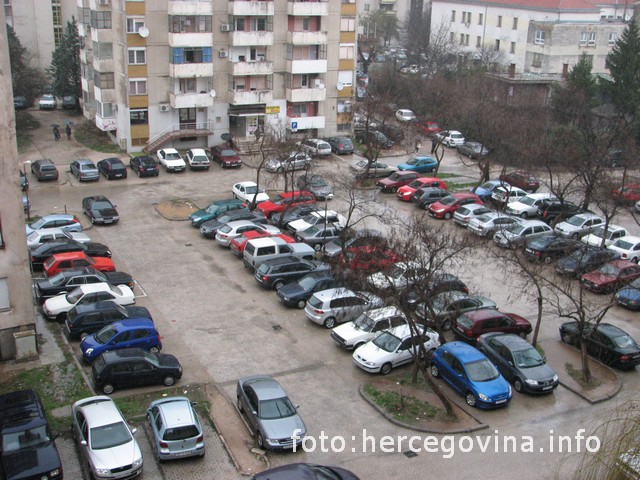 parking, Mostar, Mo parking, parking, Mostar, Mostar, Smeće, parking