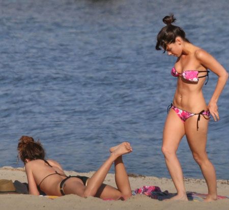 Jessica Lowndes, lezbijske veze