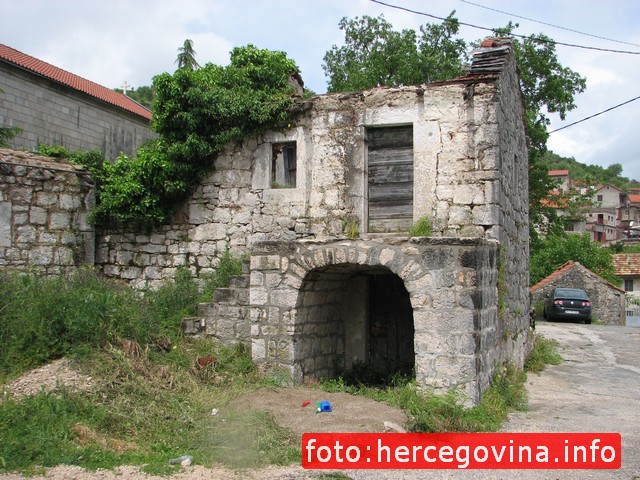 Ravno, agresija, BIH, refleks, esad hećimović, isprika žrtvama 