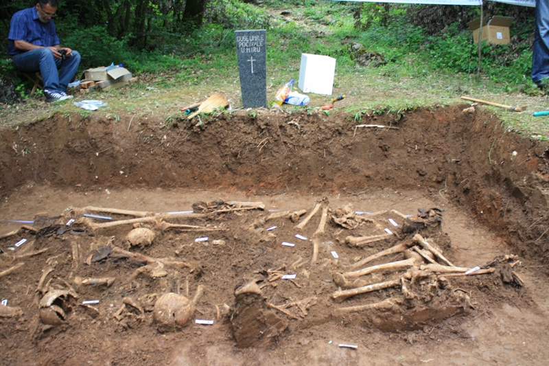 ubijeni fratri, masovna grobnica, ubijeni fratri, masovna grobnica, Ljubuški