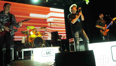 Dražen Žerić, Crvena jabuka, koncert