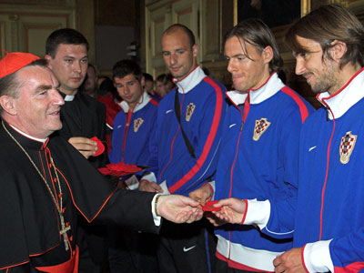 Vatreni, kardinal bozanić, Euro 2012, Hrvatska reprezentacija