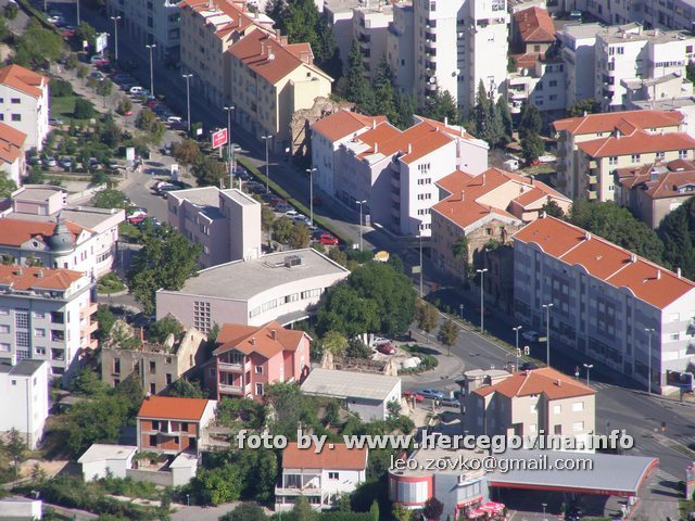 Bulevar N.R. u Mostaru