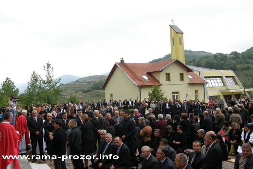Foto/Video: Sjećanje na pobijene na Uzdolu 14. 09. 1993. 