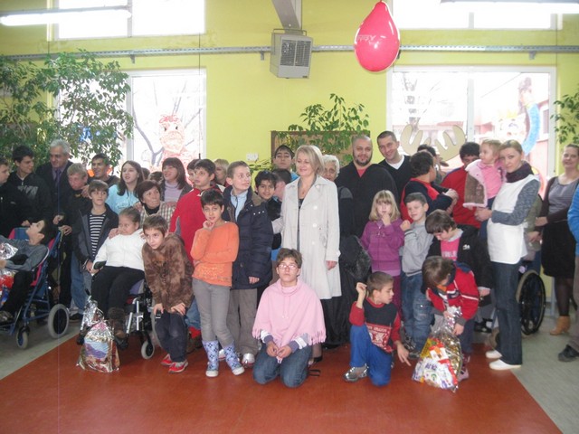 sveta obitelj, Los Rosales Mostar, Ljubo Bešlić, Borjana Krišto