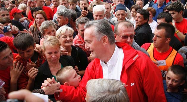 Zlatko Lagumdžija, BIH, Zlatko Lagumdžija, BIH, SDP BIH, kadrovi, socijaldemokracija, SDP BIH, Travnik, SDP BIH, krađa, Tuzla, zrakoplov, SDP BIH, platformaši, vlast, SDP BIH, Slobodan Vasković, država za čovjeka, HT Eronet, SDP BIH, nepotizam, Zlatko Lagumdžija
