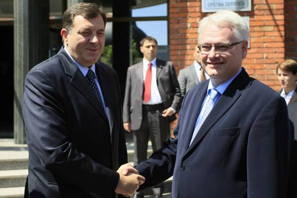 Ivo Josipović, čestitka, Milorad Dodik
