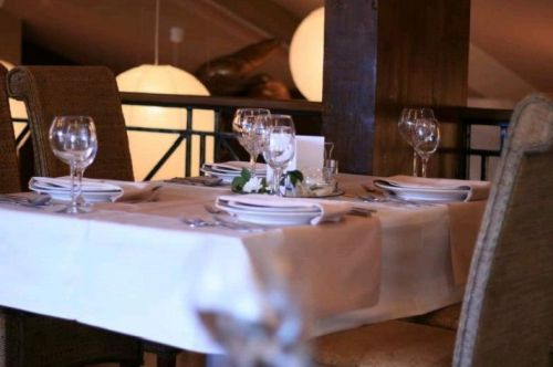 hrana, restoran, bonton, Facebook, restoran, napad