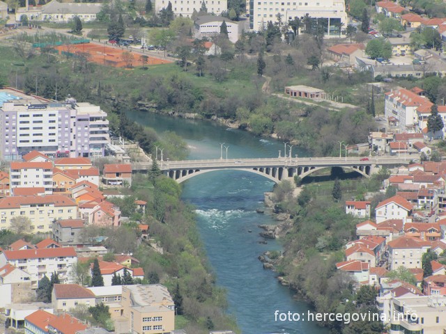 Mostar : Carinski most