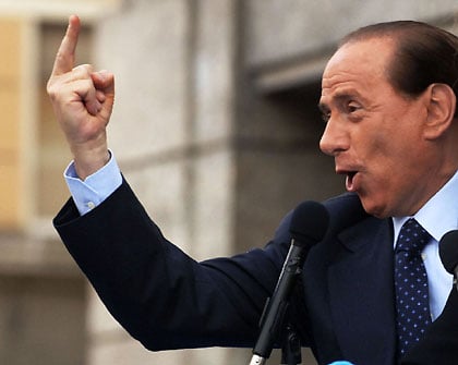 Silvio Berlusconi, Silvio Berlusconi, striptiz, ples, Silvio Berlusconi, senatorska titula, Silvijo Berlusconi, talijanski parlament