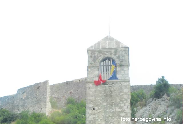 Počitelj, turska zastava, bura