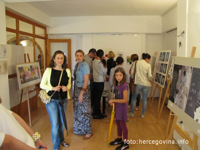 Privatno i javno, Izložba, Čudesna šuma, Mostar