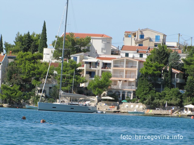 Klek, granica, Hrvatska, BIH, homoseksualac, o pravima homoseksualaca, booking