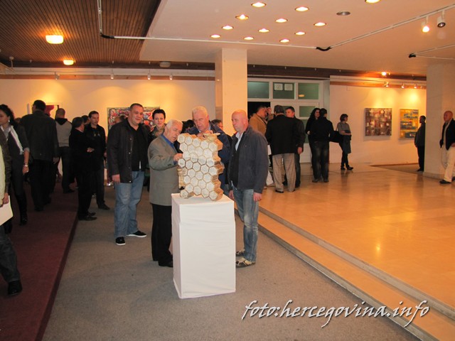 Izložba slika, Izložba, Kraljica Katarina Kosaca