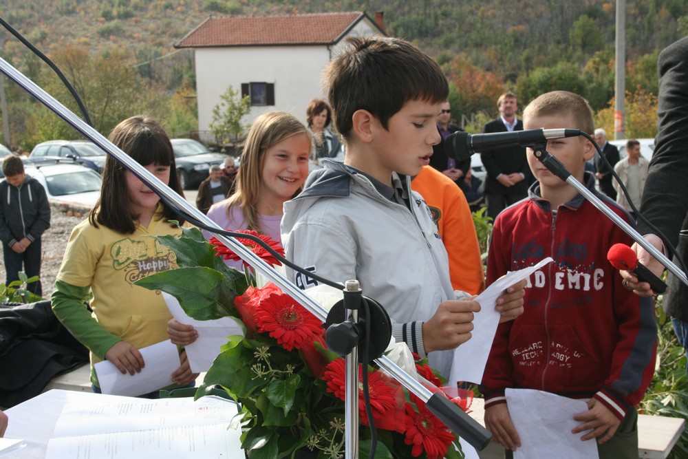 U Zvirovićima održan komemorativni skup u spomen na Božana Šimovića i stradale branitelje