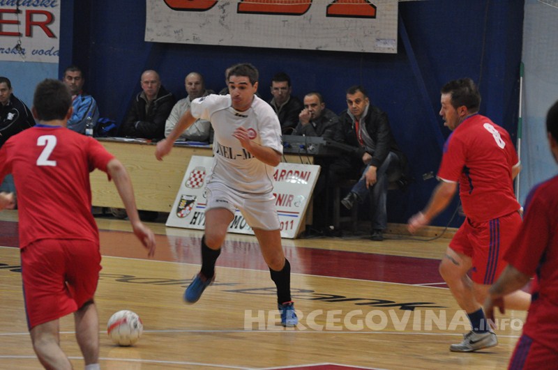 Božićni turnir, MNK Ultras