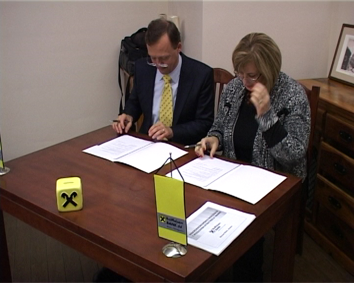 Raiffeisen banka, Mostar, Michael Mueller, Radmila Komadina