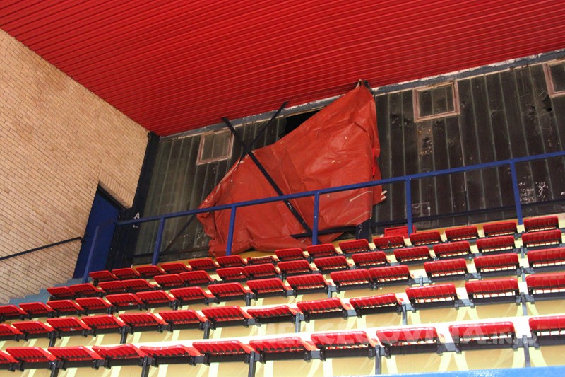 Mostar, dvorana, staklo