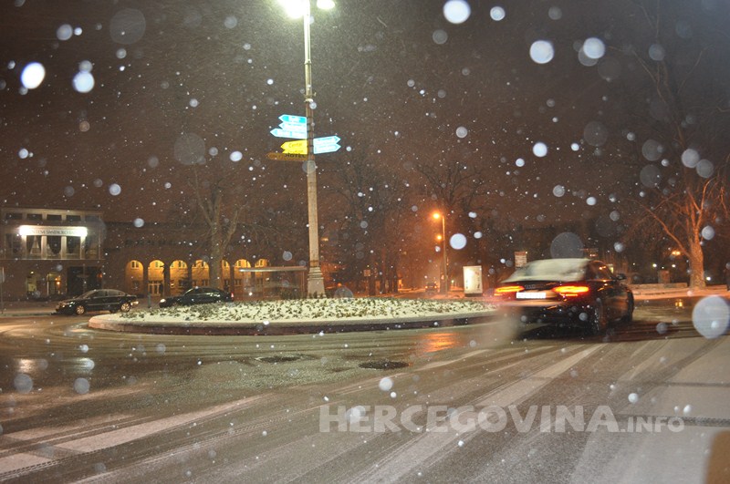 snijeg u Mostaru