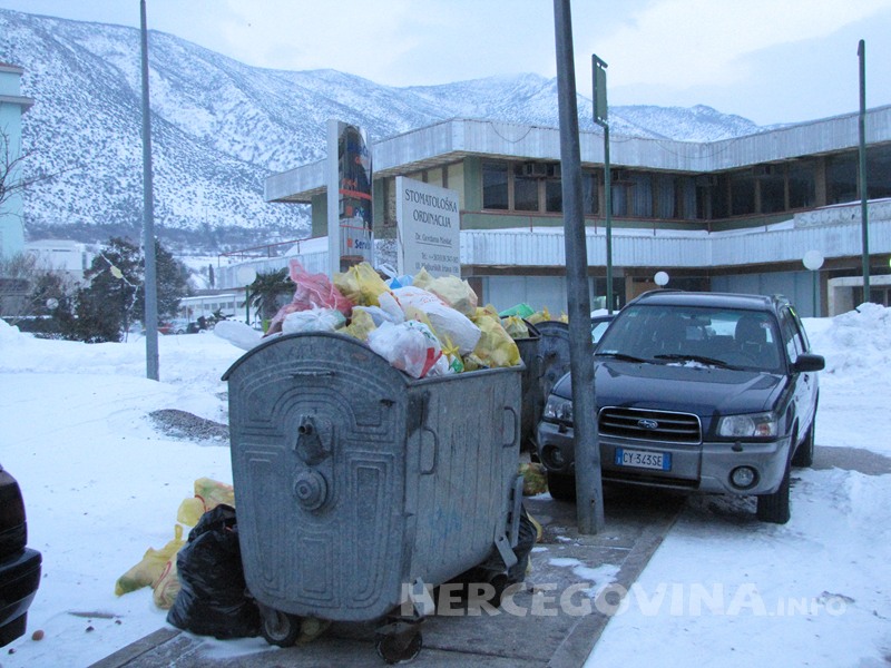 Mostar, Smeće, komunalni redar, šerif špago
