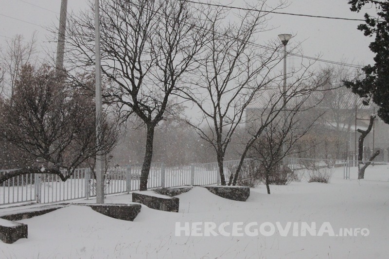 snijeg, Mostar, Mostar, Hercegovina, snijeg, ljeto, HGSS Mostar, Mostar, snijeg, vremenska prognoza, zima, minusi, Mostar, snijeg, snijeg, Mostar, Mostar, snijeg