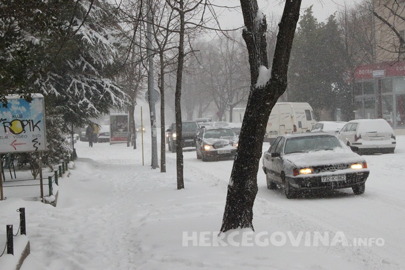 snijeg, Mostar, stanje na cestama, Mostar, Hercegovina, snijeg, ljeto, Mostar, snijeg, nepogoda, Mostar, snijeg, Mostar, snijeg, vremenska prognoza, vremenska, hladnoća, Rekordna hladnoća