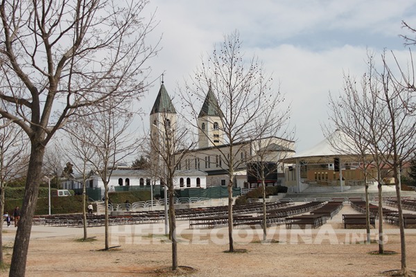 Međugorje, proljeće, Međugorje, turisti