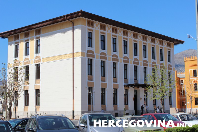 Mostar, Gradska vijećnica, pucnjava, HDZ BiH, Mostar, Mostar, Gradska vijećnica, komunalno, klub Bošnjaka, Gradsko vijeće Mostar, Mostar, Gradska vijećnica, vjenčanje