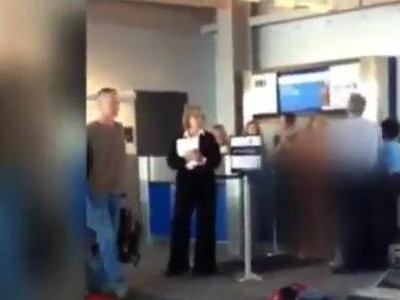 žena, zračna luka, skidanje