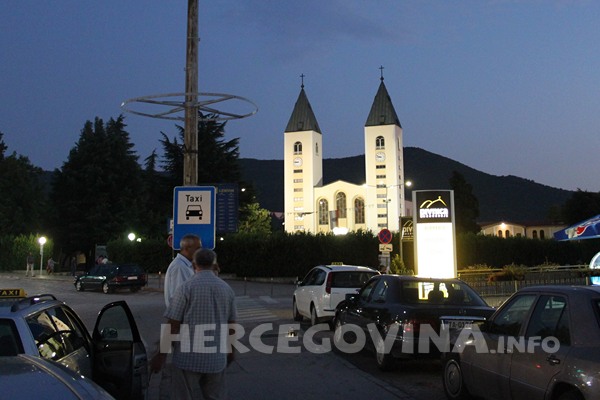 Međugorje, noć, Međugorje, križevac, Međugorje, Papa, Komisija