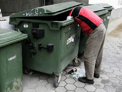 siromaštvo, socijalna služba, socijalna pomoć, siromaštvo