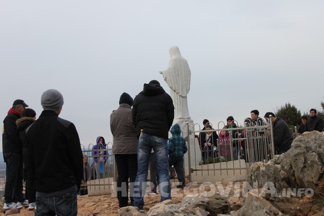 plač, Bijakovići, Gospa, kip, Međugorje