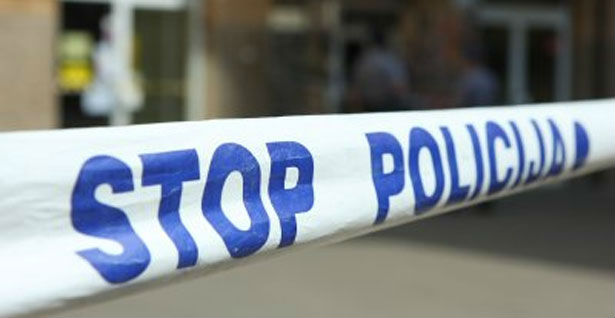 Ljubuški, policija, krađa, marihuana, Konzum, pljačka, pucnjava, samoubojstvo, vješanje, Vitez, Neum, samoubojstvo, obdukcija, zenica, pucnjava, pogibija, radišići, MUP ZHŽ, seks, smrt, leš u raspadajućem stanju, policija, identifikacija, obdukcija, dječak, mrtav, Vrbovac, policijska ophodnja, vojarna u Oštarijama, eksplozija, informacije policije, Optužen, optužnica, kamenom u glavu, ubojstvo, Incident, Četvero ozlijeđenih, Sarajevo, Širokača, eksplozija, samoubojstvo, kamatari, majka i sin, u Tuheljskim Toplicama, Albanka, ubojstvo, Lecco na jezeru Como, Zločin, Ljubuški, Vitina, kiosk, Mostar, prometna nesreća, tijela muškarca i žene, Utvrđuju se okolnosti, policija, kriminalistička istraga, Zvornik, ubojstvo, prometna nesreća, Međugorje, pogibija, crna kronika, crna kronika, crna kronika, crna kronika, crna kronika, Jozo Kafadar, crna kronika, požar, crna kronika, Mostar, prometna nezgoda, motor, crna kronika, ubojstvo, Donji Miholjac, PU Osječko-baranjske županije, crna kroni