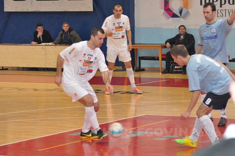 Futsal: MNK Karaka - MNK Centar 6:5 (2:1)