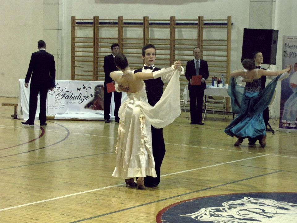 ples, plesni par, svadbeni dvokorak, salsa, disco fox