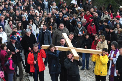 križni put, Hum, veliki petak, hodočašće, hodočašće Hrvata